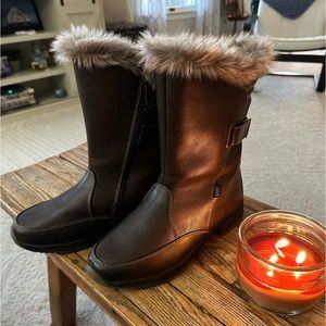 Sporto Faux brown leather and faux fur Size 9